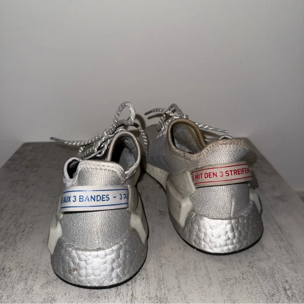 Grey Adidas 4.5Y - Picture 3 of 7